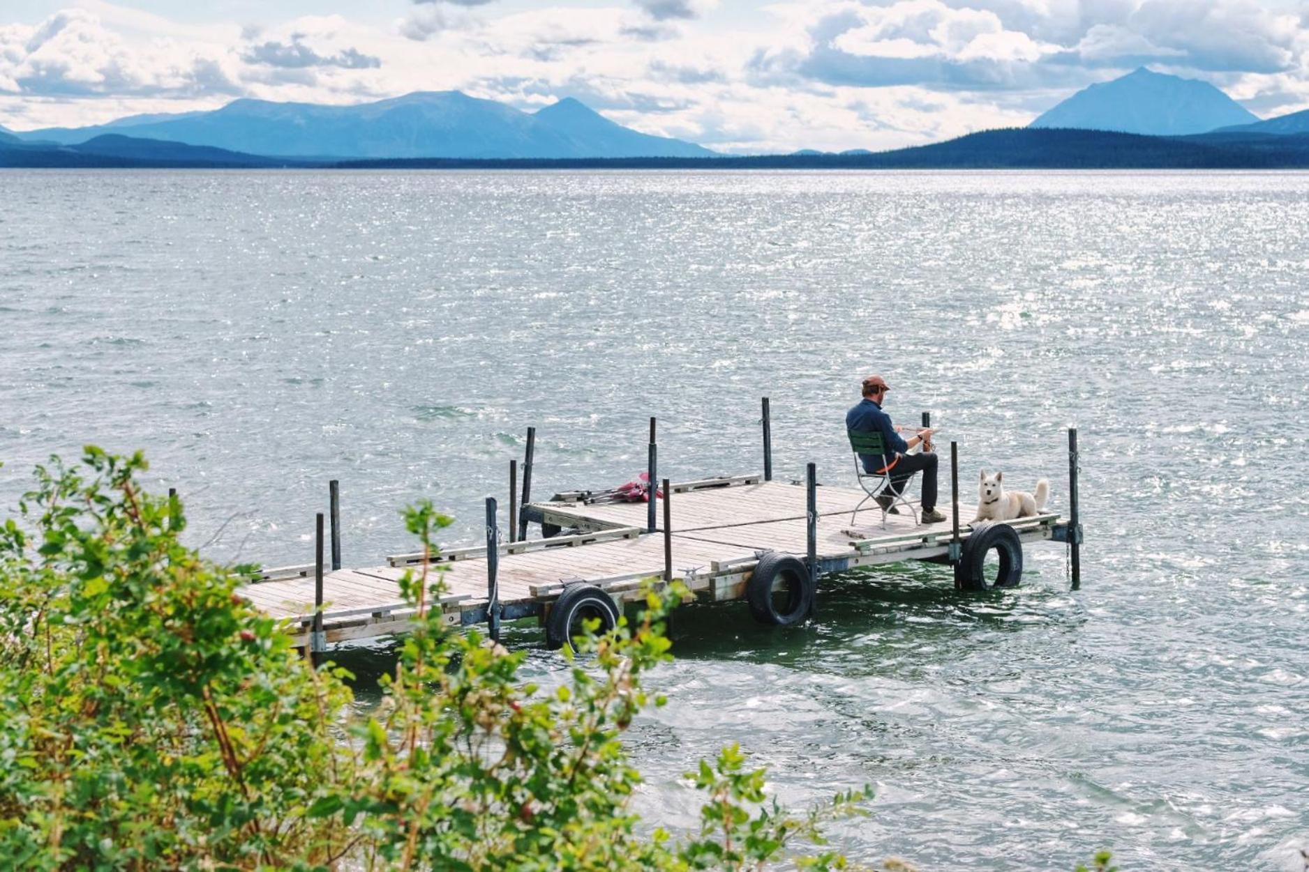 Little Atlin Lodge Tagish Exteriör bild